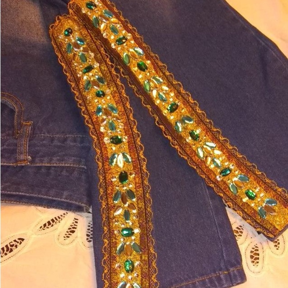 Rare Together jeans with embellishment, size 6, 100% Cotton